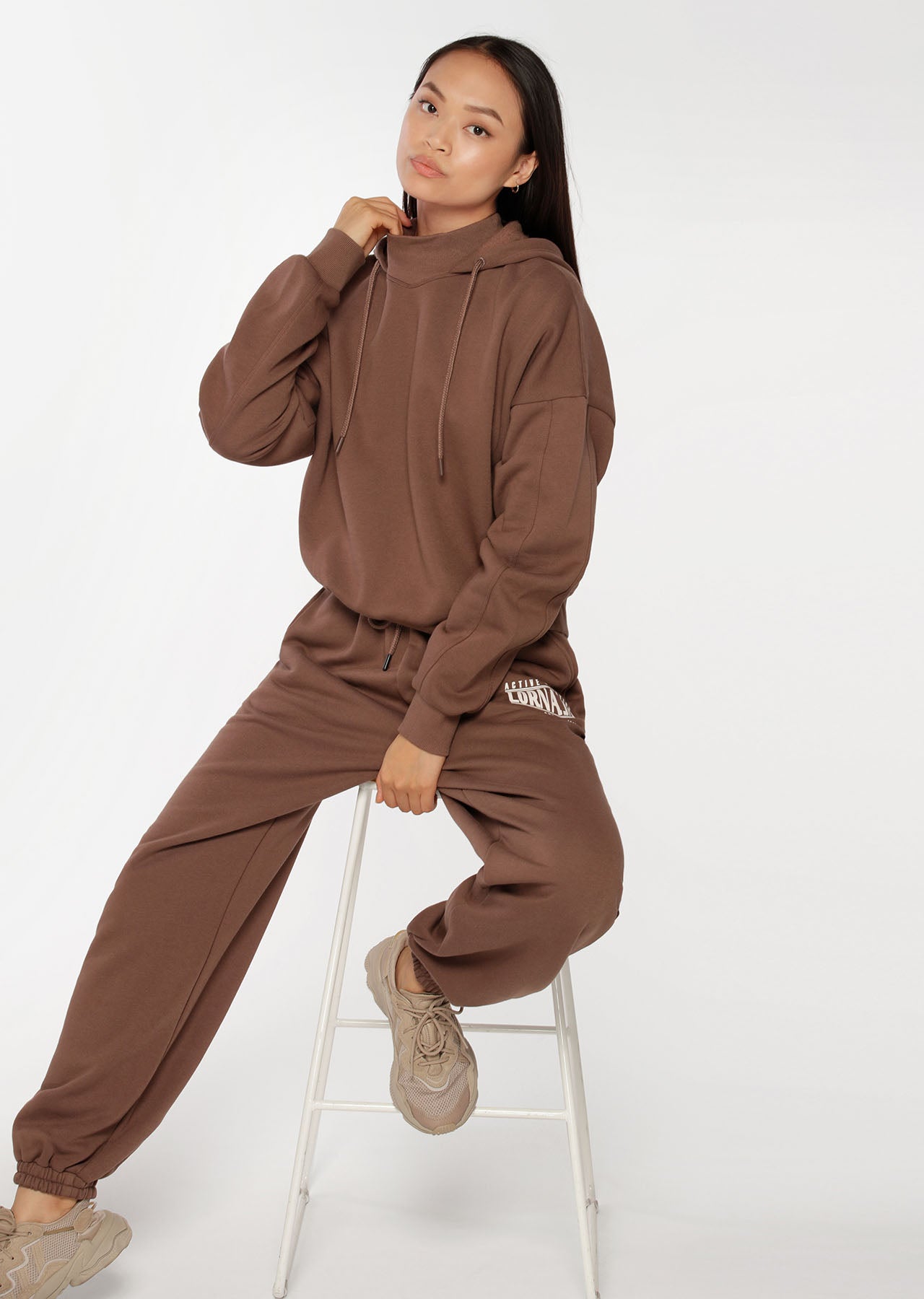Lorna Jane Play The Game High Waisted Track Pants - Chocolate
