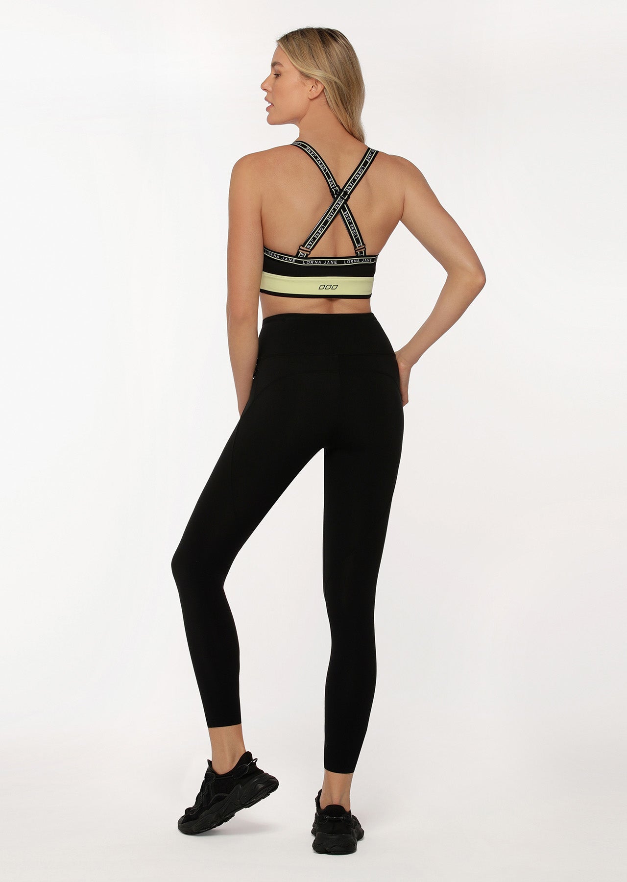 Lorna Jane Power Play Sports Bra - Black