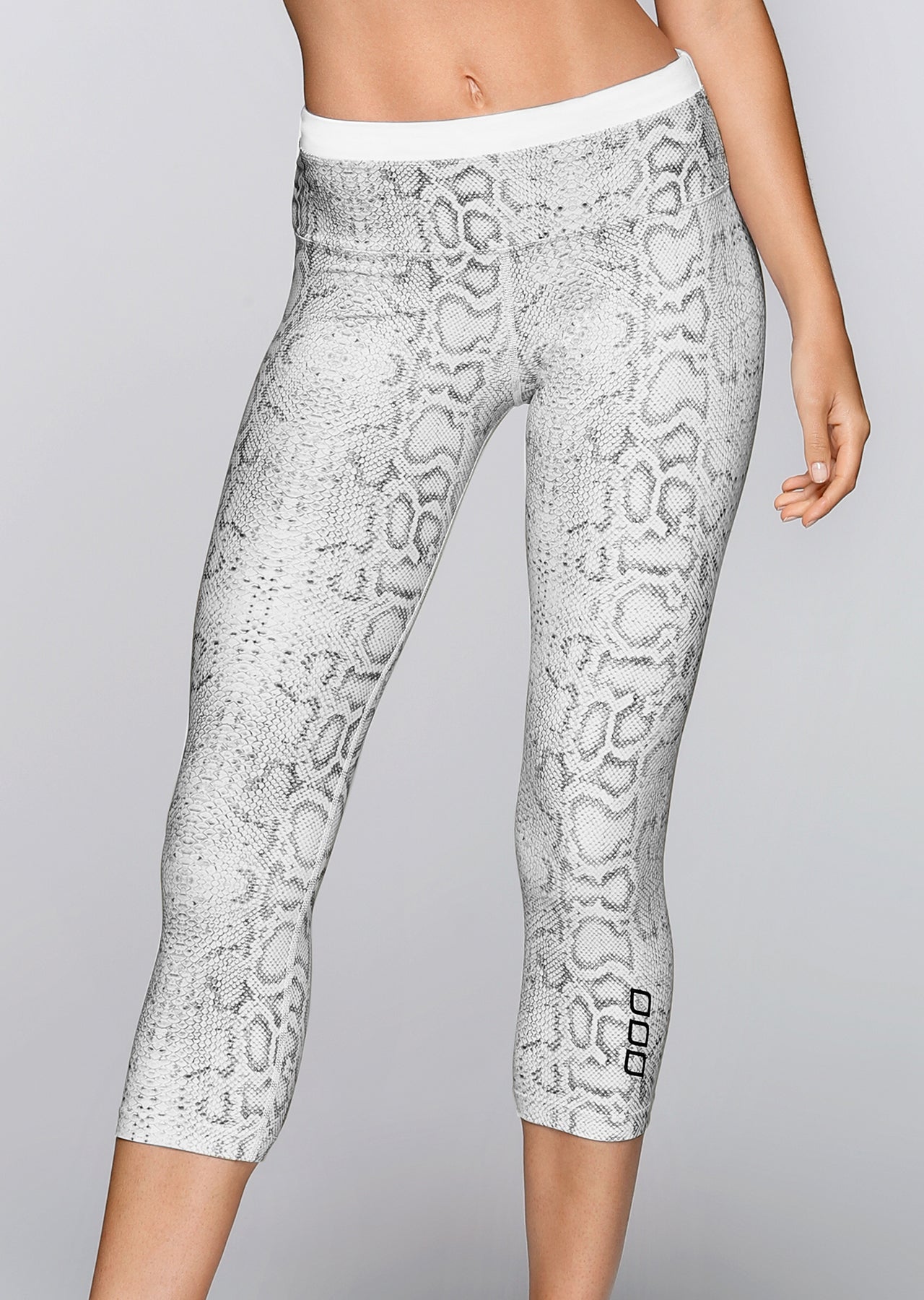 Lorna Jane Primitive Core 7/8 Tight - Snake Print