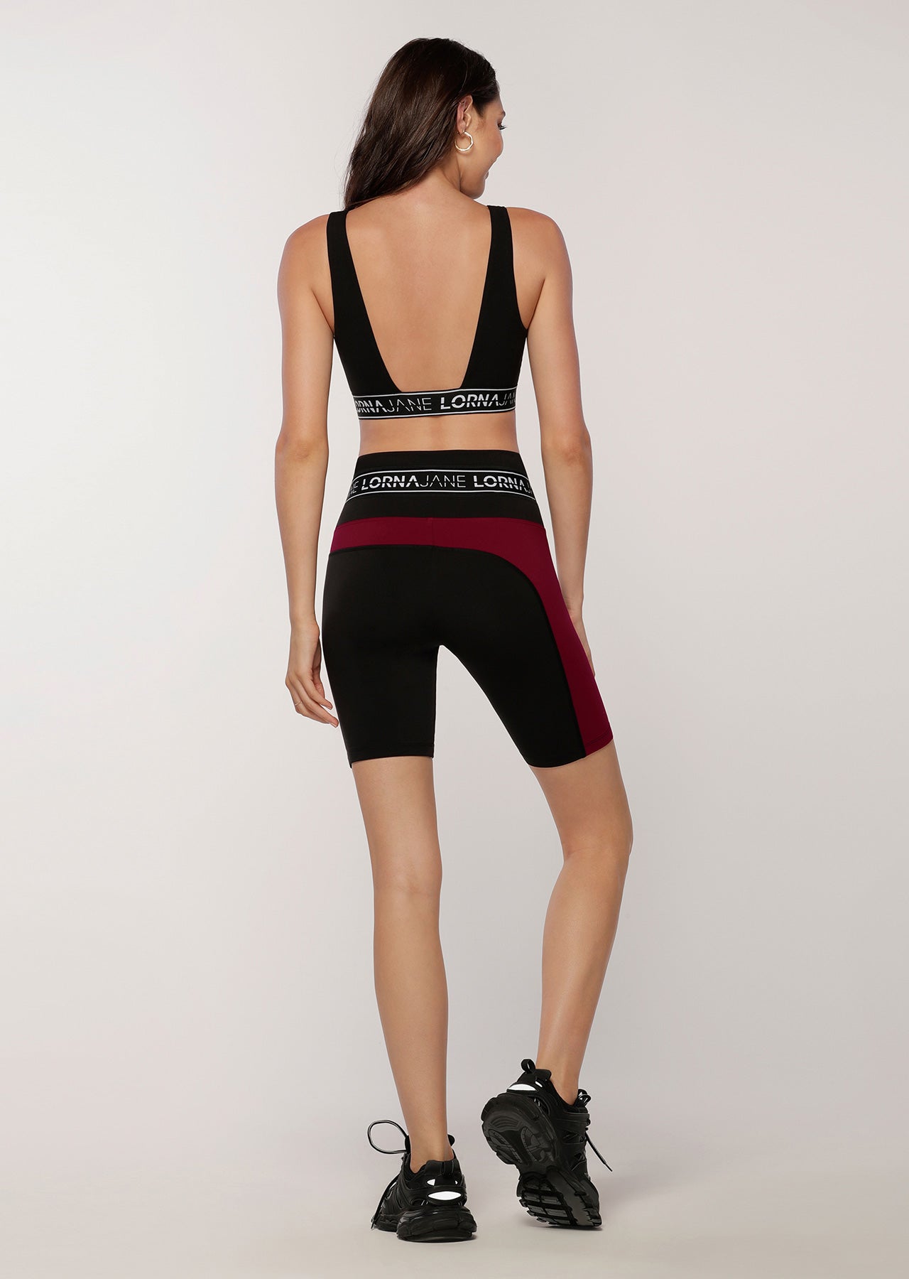Lorna Jane Square Neck Sports Bra - Black