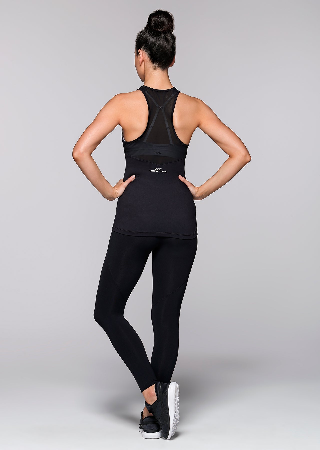 Lorna Jane Strategy Excel Tank - Black