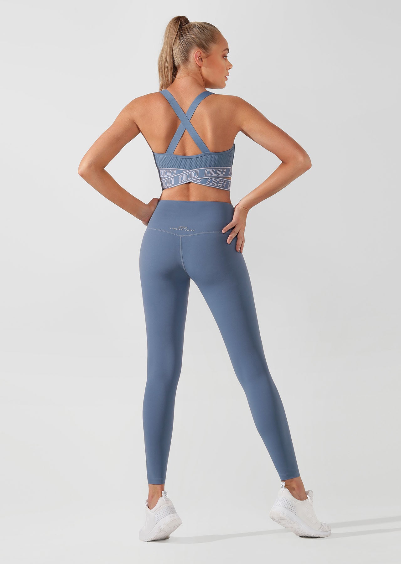 Lorna Jane Strength Sports Bra - Steel Blue