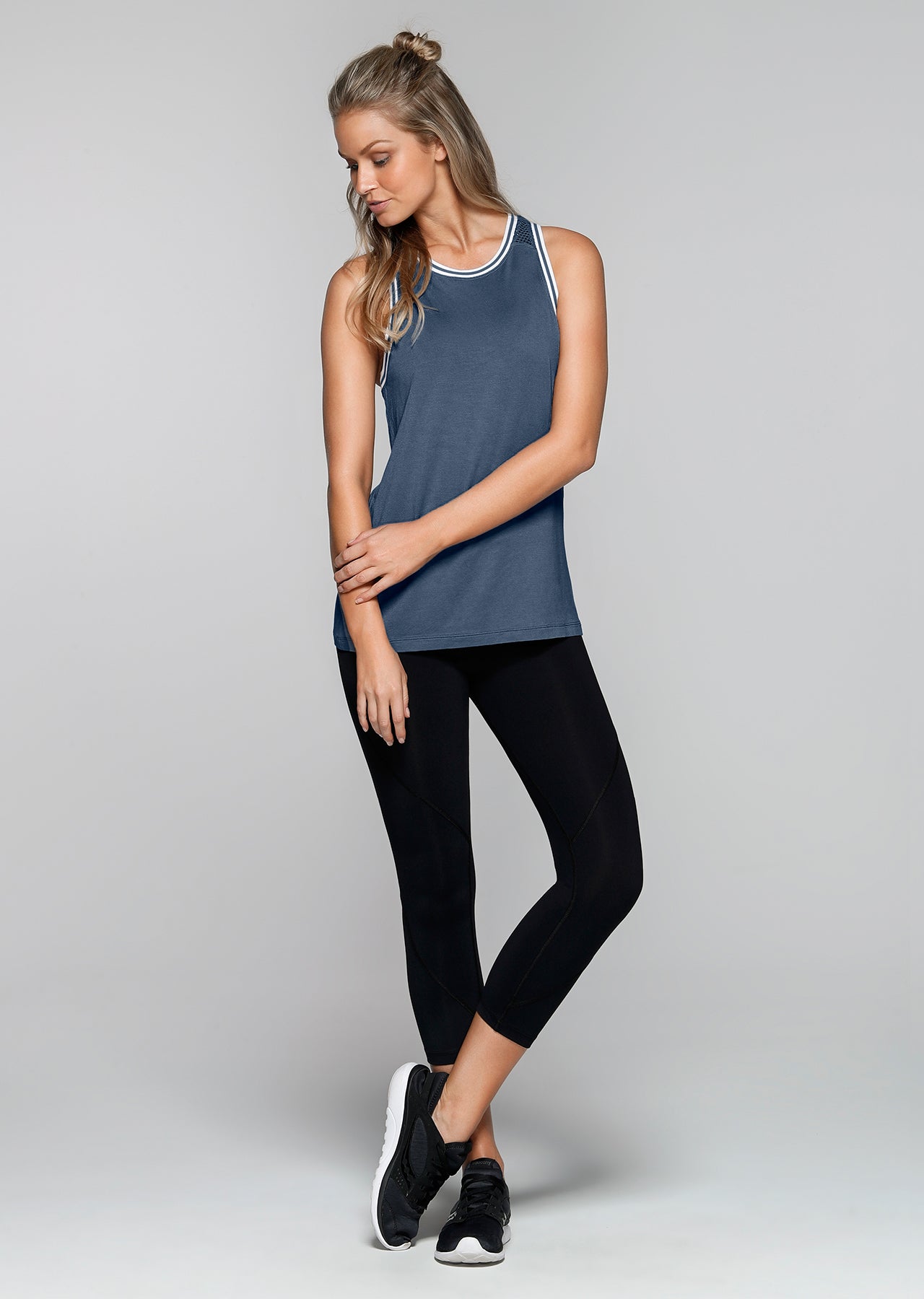 Lorna Jane Strong Tank - Powder Grey