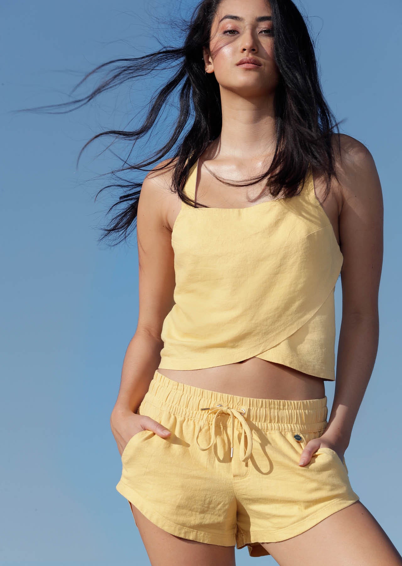 Lorna Jane Summer Vibes Luxe Linen Shorts - Mustard