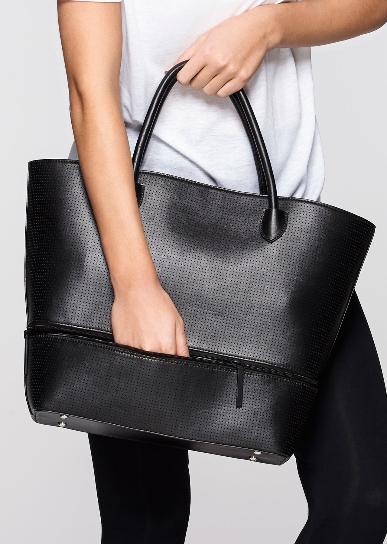 Lorna Jane The Escape Bag - Black