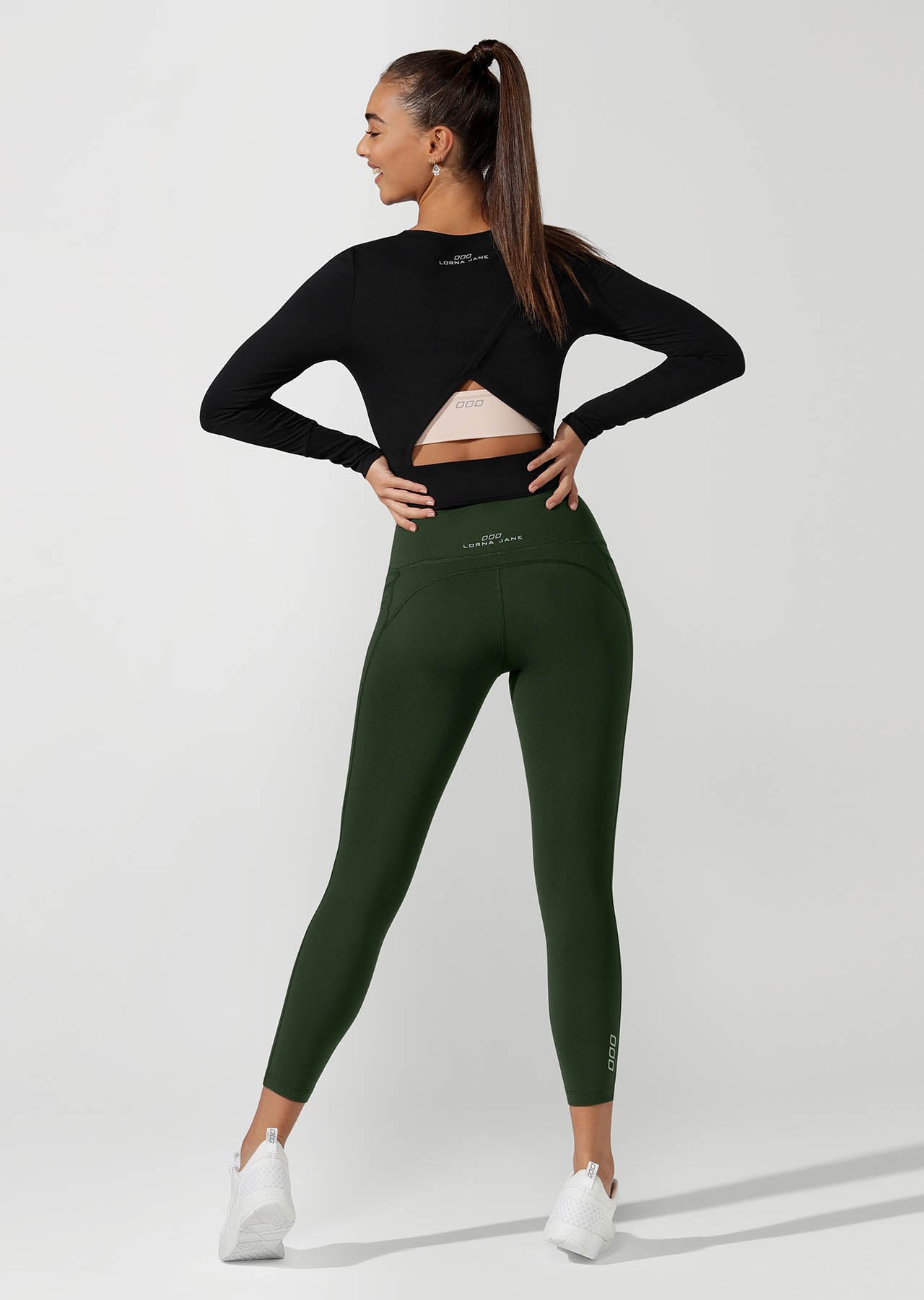 Lorna Jane Workout Bare Minimum Cropped Top - Black