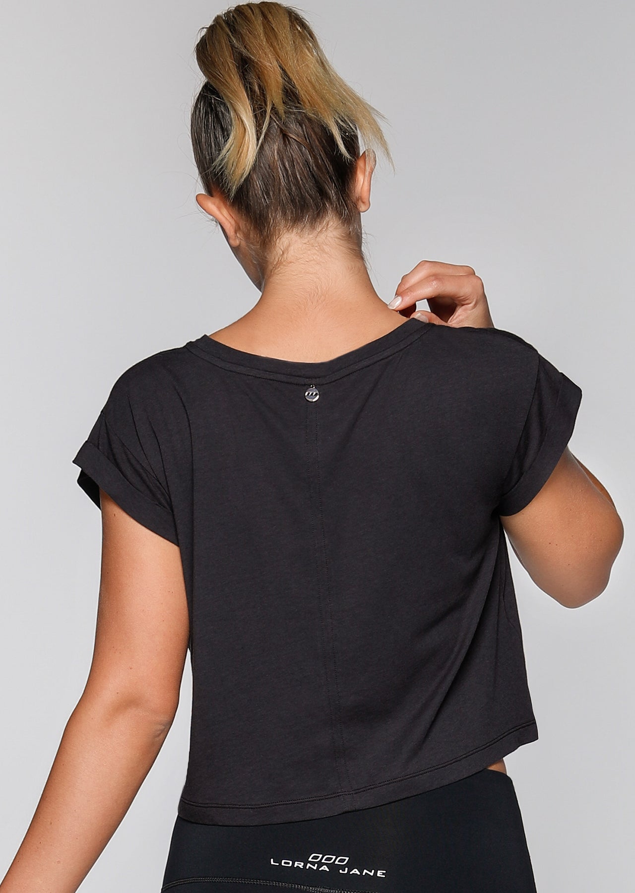 Lorna Jane Workout Cropped Tee - Black