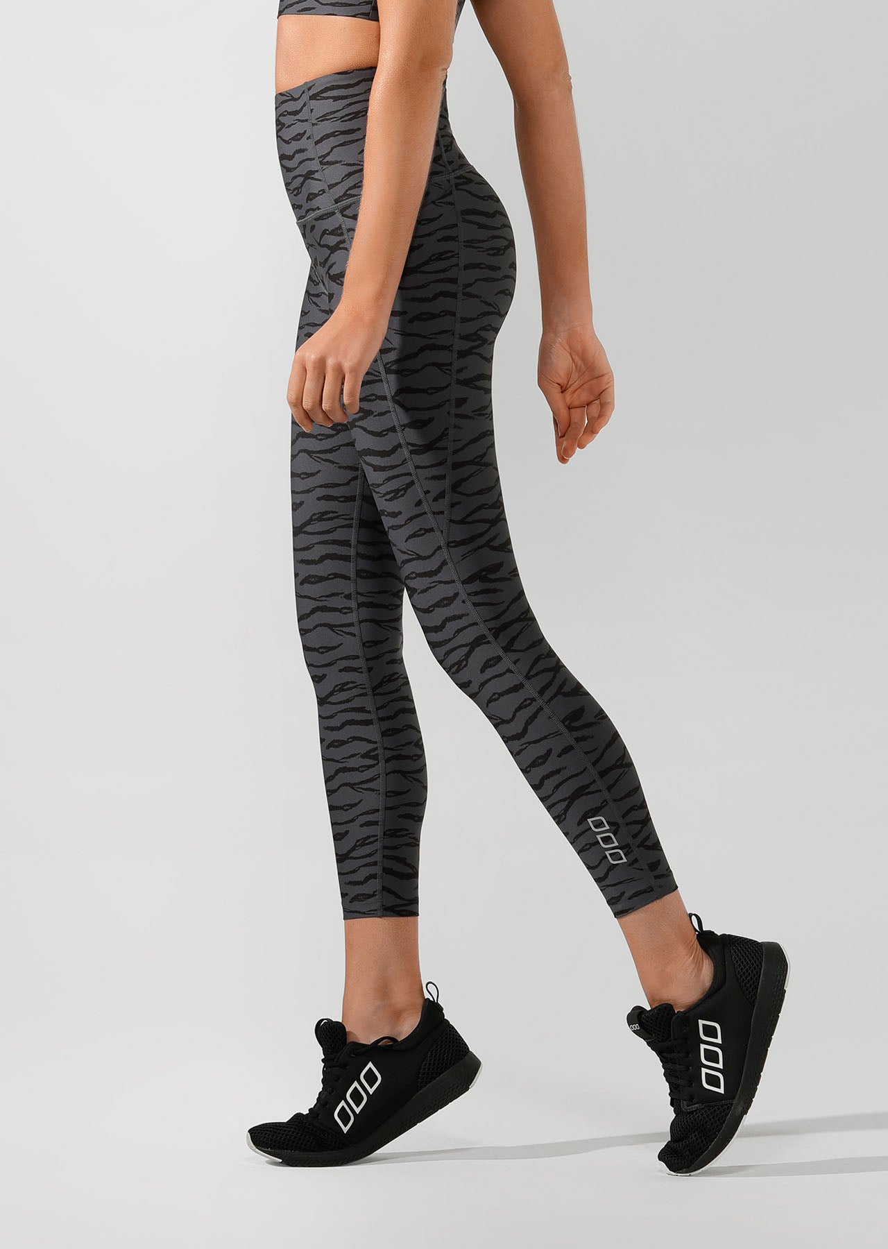 Lorna Jane Zebra Ankle Biter Tight - Titanium/Zebra Print