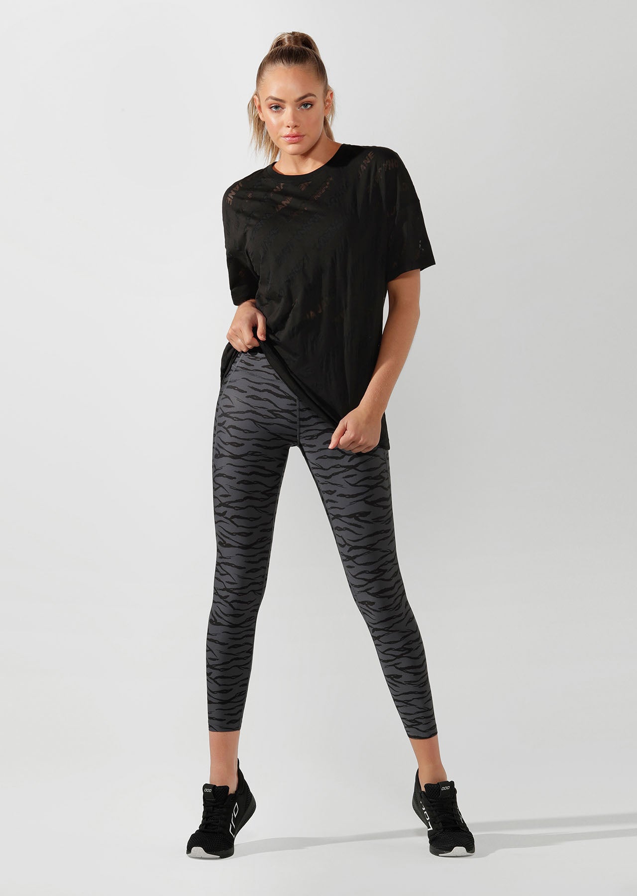 Lorna Jane Zebra Ankle Biter Tight - Titanium/Zebra Print